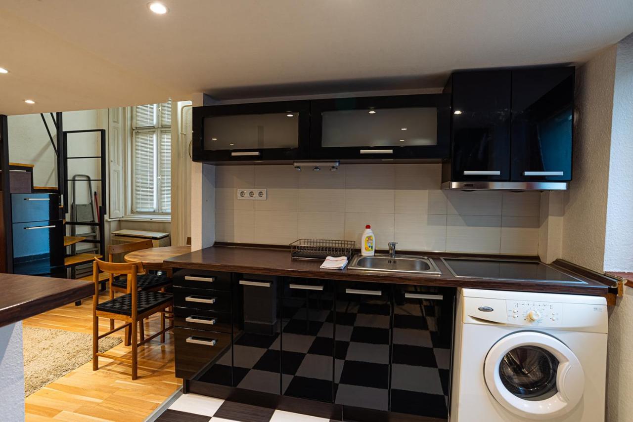 Cosy Corner - Entire Apartment Near Oktogon Budapeste Exterior foto