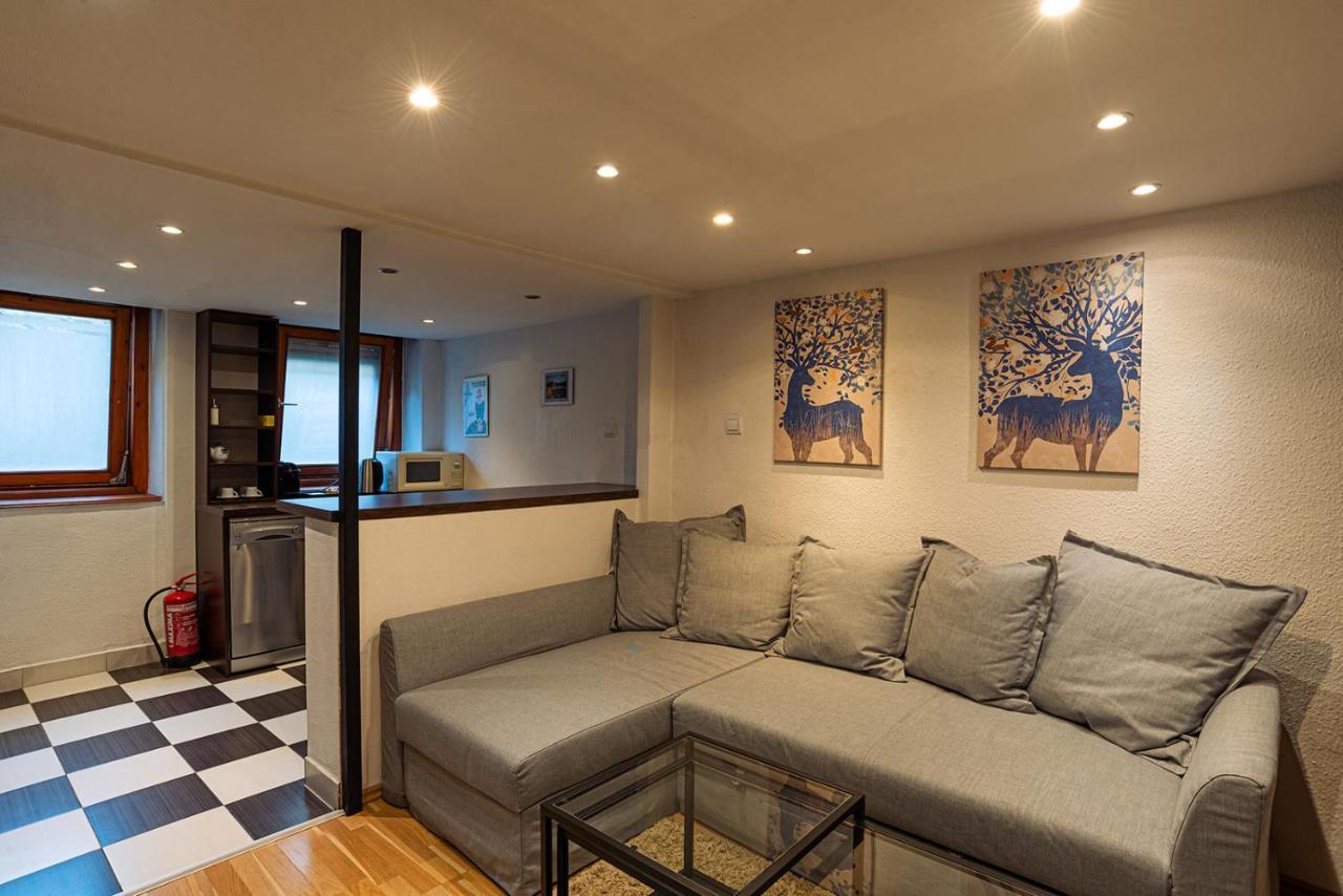 Cosy Corner - Entire Apartment Near Oktogon Budapeste Exterior foto